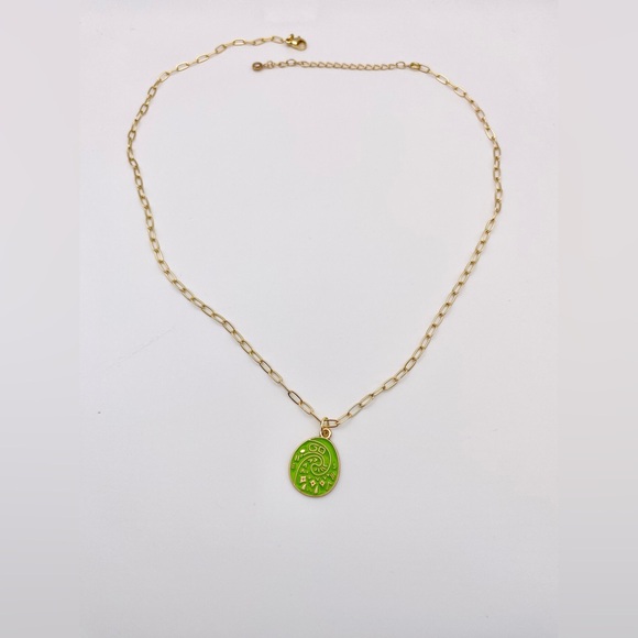 Moana The Heart of Te Fiti Necklace - Picture 5 of 6